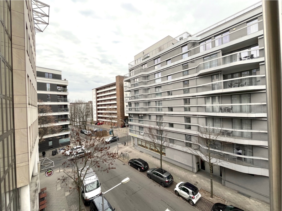 13 - Charmante 1,5-Zimmer-Wohnung mit Balkon in zentraler Lage