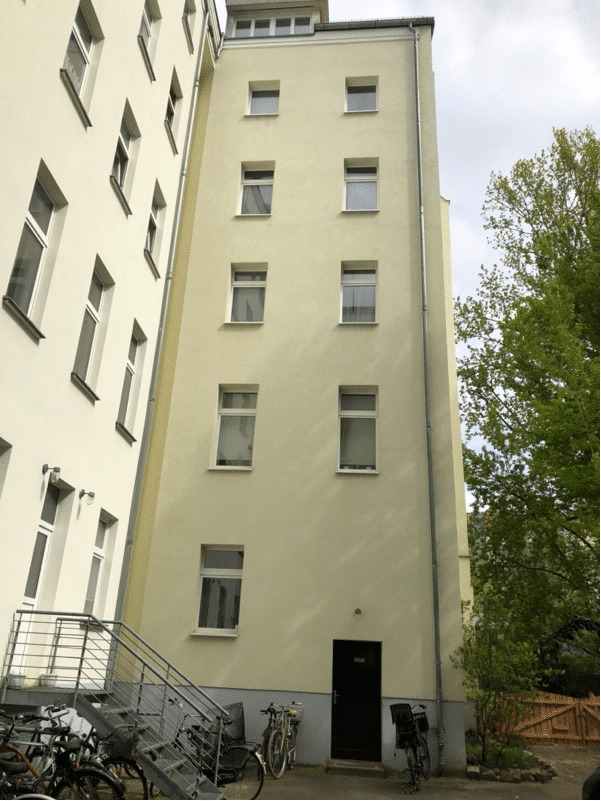 48. Hoffassade HH - Investment in Mitte - 1.5 Zimmer in der Zionskirchstr. solide vermietet