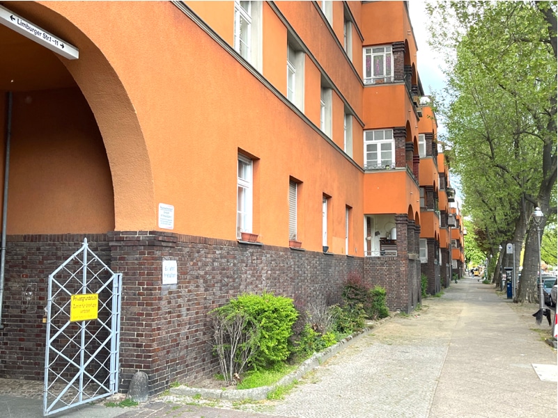 4 - Investment: rented 2-Bed near Augustenburger Platz - Amrumer Str.