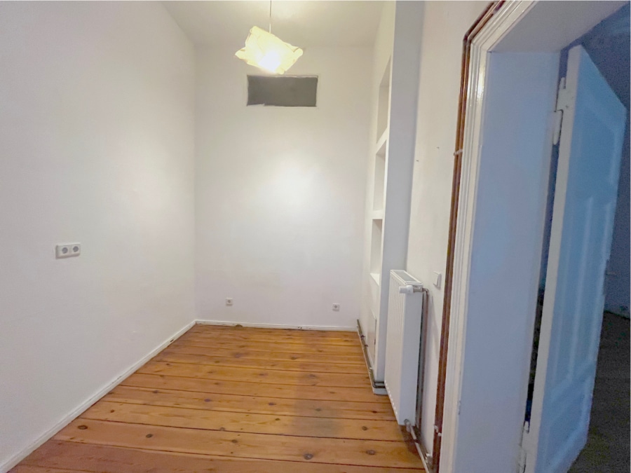 8 - A DIY Enthusiast's Dream - 3-Room Apartment in Popular Friedrichshain