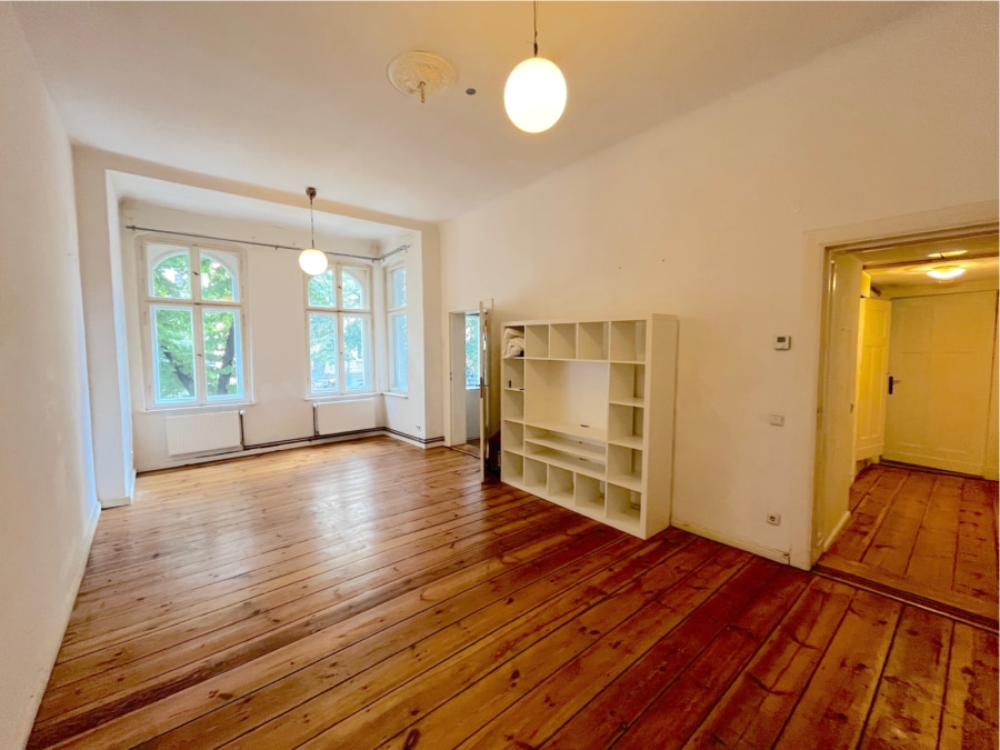 1 - A DIY Enthusiast's Dream - 3-Room Apartment in Popular Friedrichshain