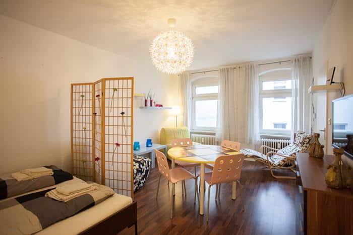 Bild 4 - Charming Old Building Apartment in the Heart of Berlin-Wedding