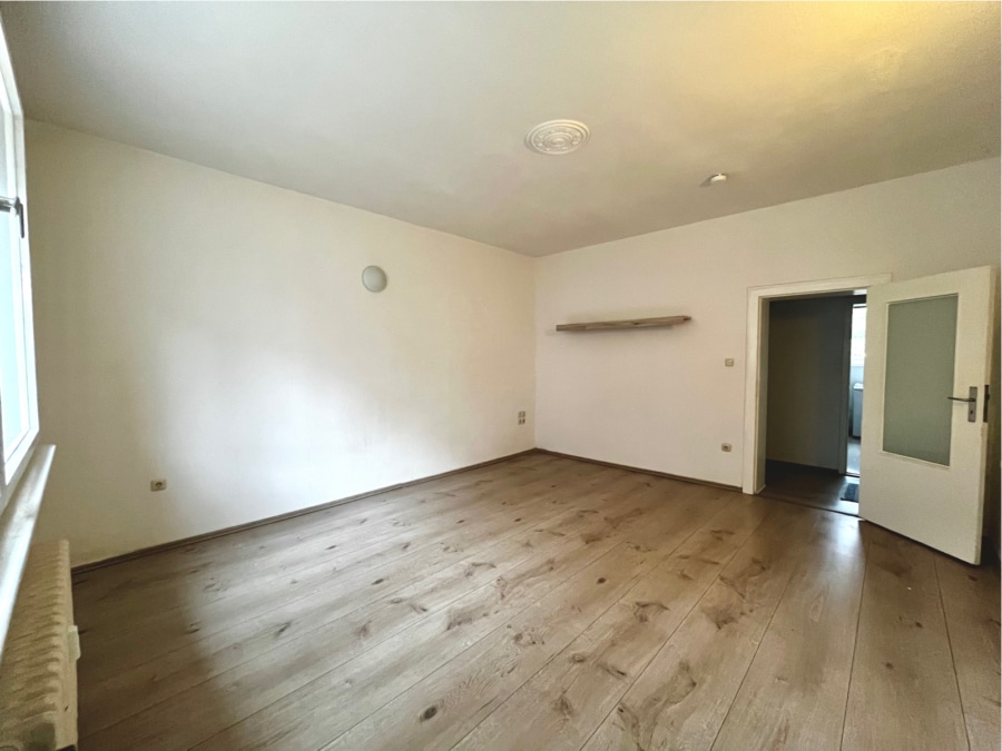 7 - Soon Available: 3-room apartment in the green Steglitz