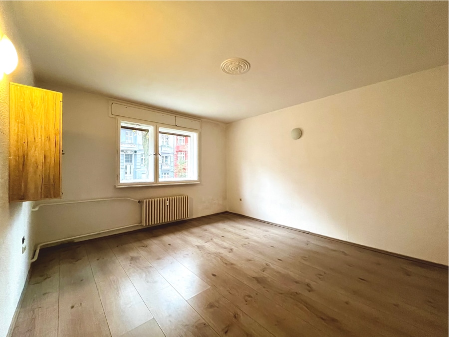 5 - Soon Available: 3-room apartment in the green Steglitz