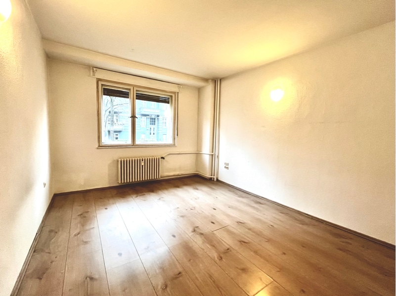 8 - Soon Available: 3-room apartment in the green Steglitz