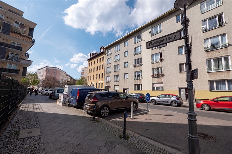 15 - Available to move in - Sunny Studio apartment near Nettelbeckplatz